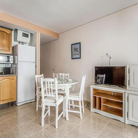 Apartament 1 Bedroom Cozy In *
